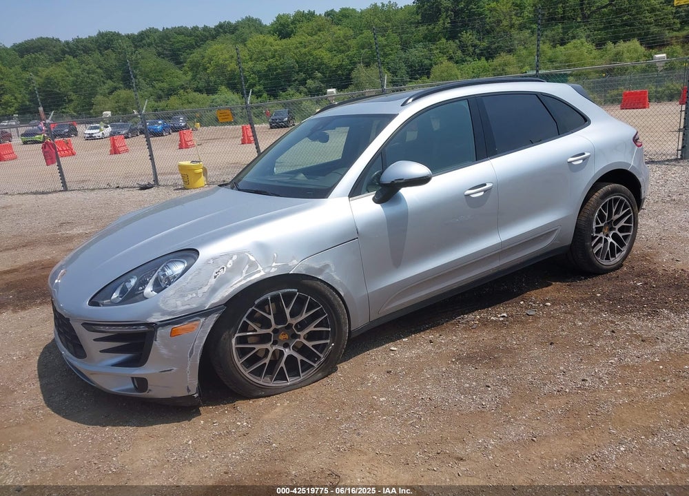 2018 PORSCHE MACAN VIN: WP1AA2A53JLB03015