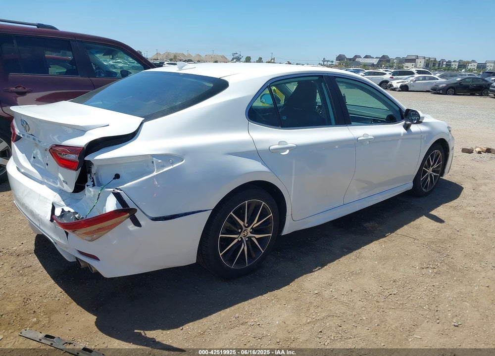 2021 TOYOTA CAMRY VIN: 4T1G11AK4MU594264