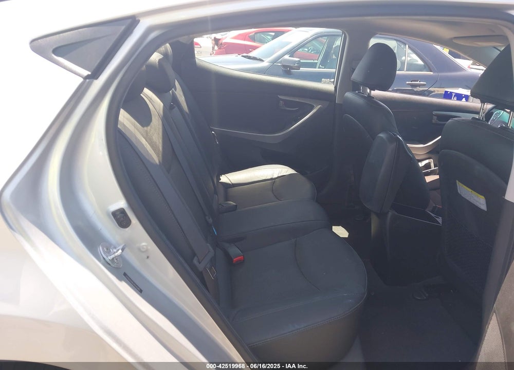 2013 HYUNDAI ELANTRA VIN: 5NPDH4AE8DH299421