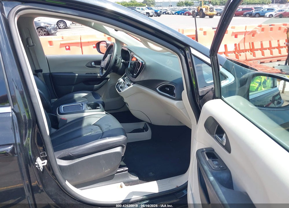 2023 CHRYSLER PACIFICA VIN: 2C4RC1BG8PR627642