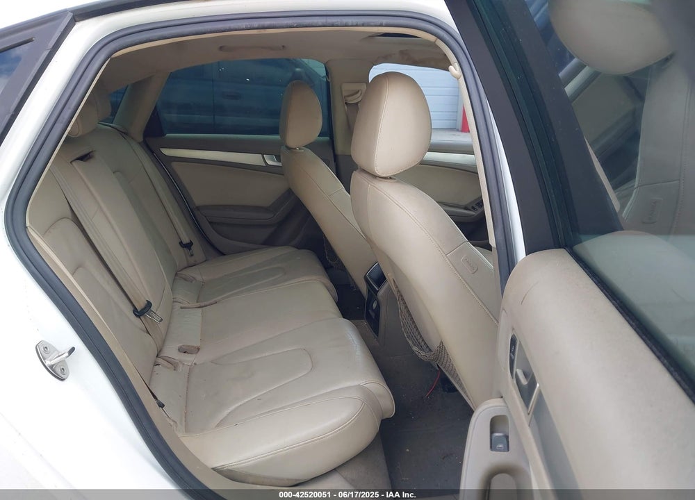 2011 AUDI A4 VIN: WAUAFAFL5BN037896