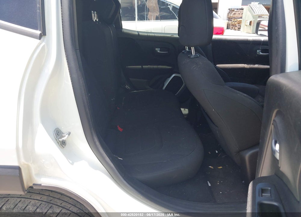 2018 JEEP RENEGADE VIN: ZACCJABBXJPJ62242