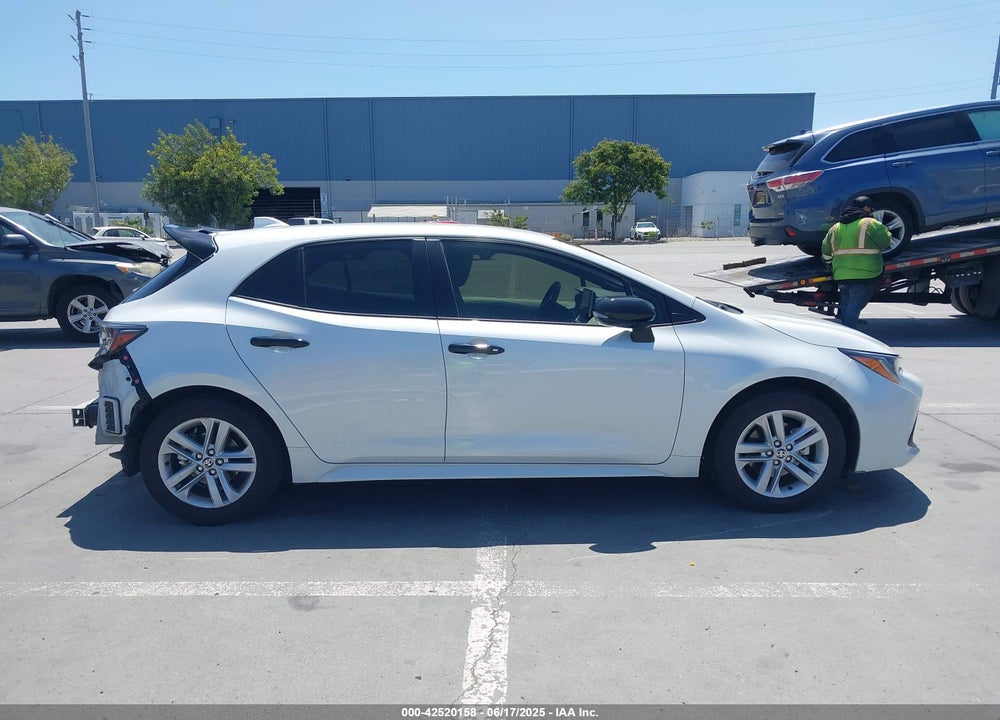 2022 TOYOTA COROLLA SE VIN: JTND4MBE9N3186581
