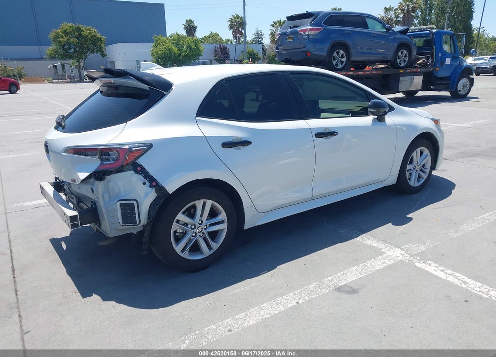 2022 TOYOTA COROLLA SE VIN: JTND4MBE9N3186581
