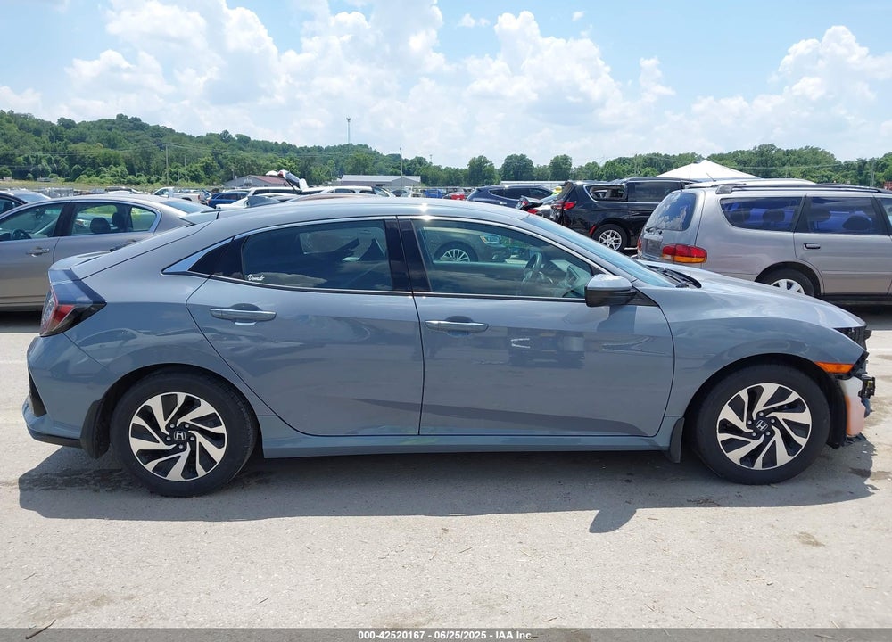 2019 HONDA CIVIC LX VIN: SHHFK7H32KU224790