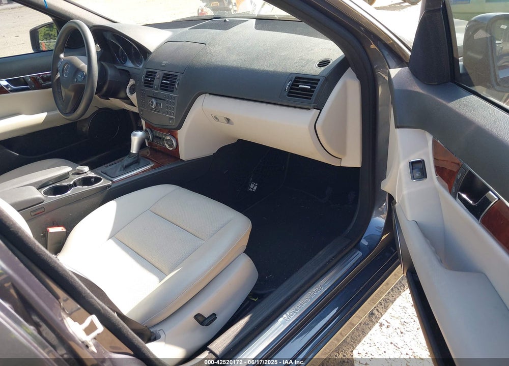 2010 MERCEDES-BENZ C 300 LUXURY 4MATIC/SPORT 4MATIC VIN: WDDGF8BB5AR101290