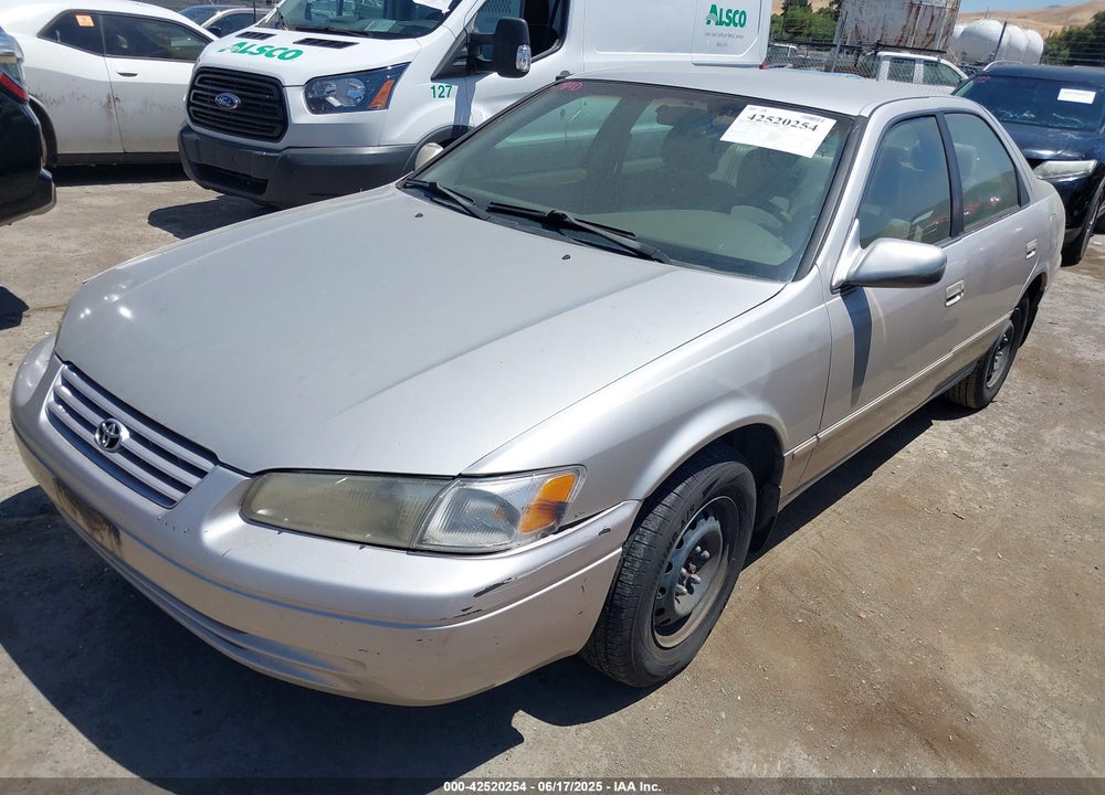 1997 TOYOTA CAMRY LE VIN: 4T1BG22K9VU017275