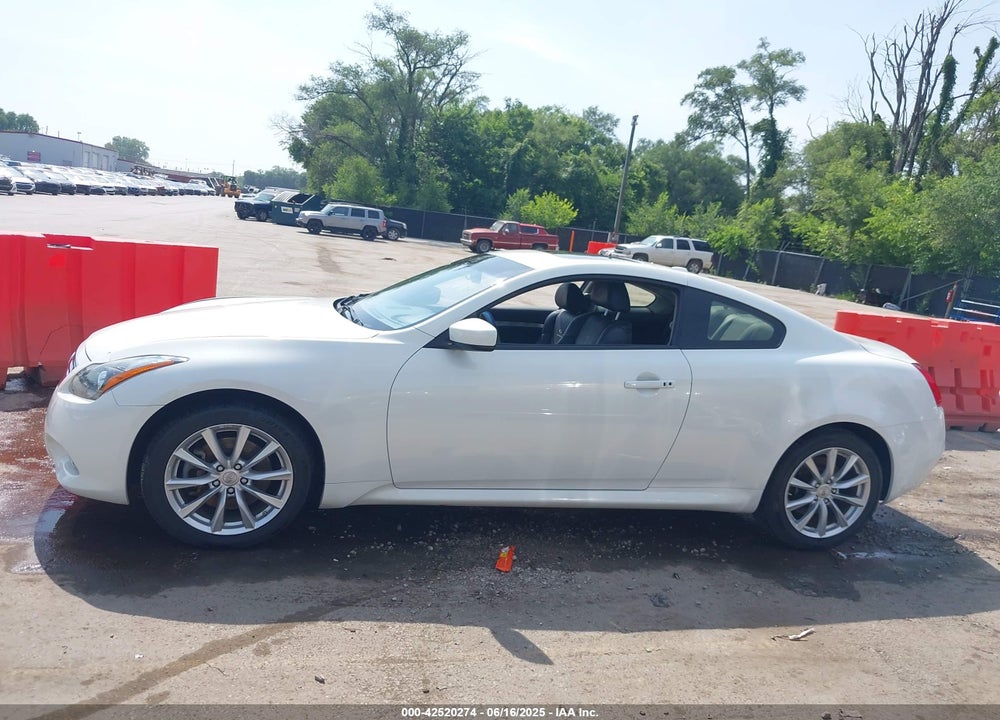 2014 INFINITI Q60 VIN: JN1CV6EL6EM131103