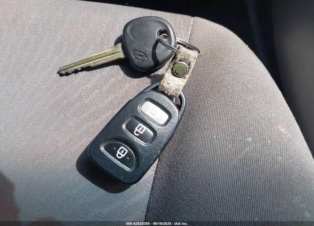 2014 HYUNDAI ELANTRA VIN: KMHDH4AE9EU087758
