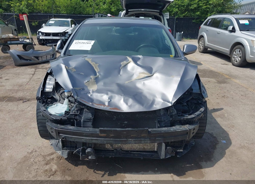2014 HYUNDAI ELANTRA VIN: KMHDH4AE9EU087758