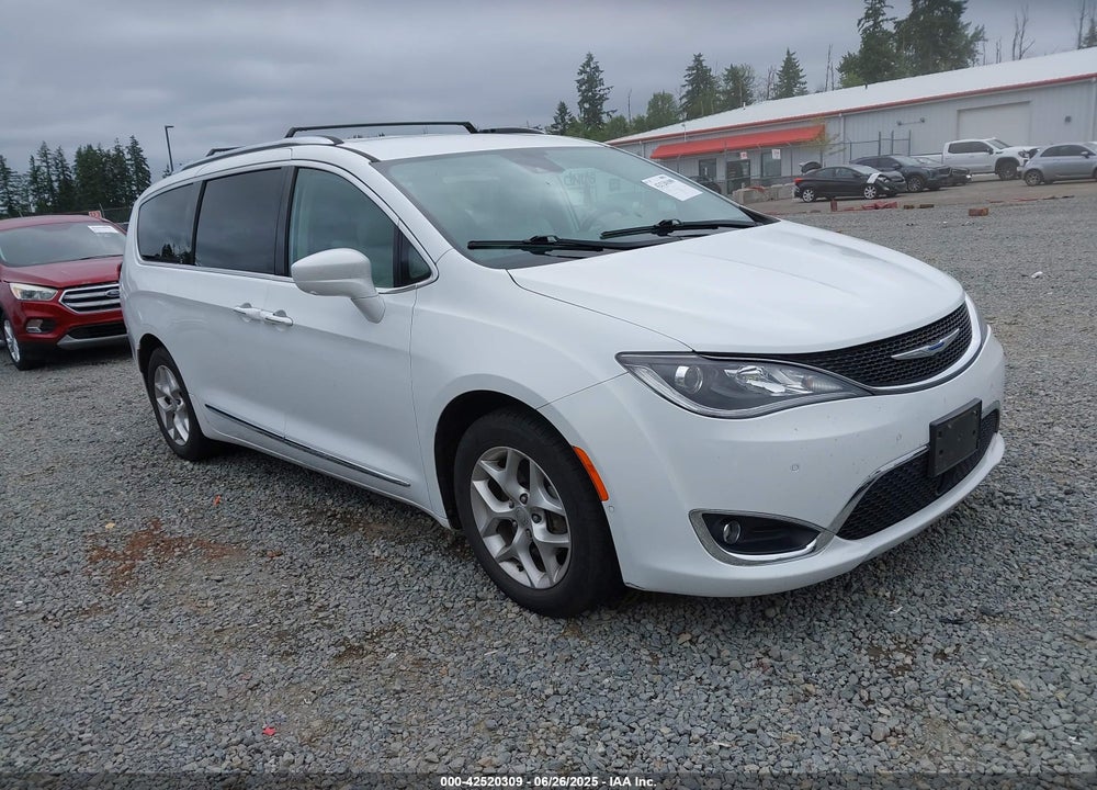 2018 CHRYSLER PACIFICA TOURING L VIN: 2C4RC1BGXJR338043