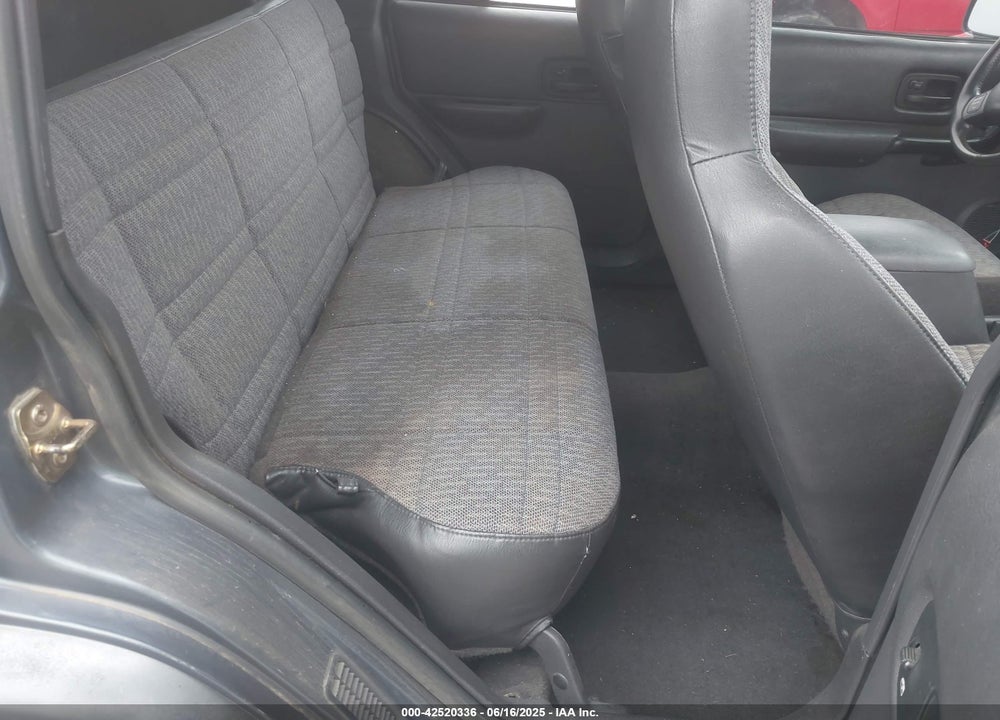 2001 JEEP CHEROKEE SPORT VIN: 1J4FT48S61L594229