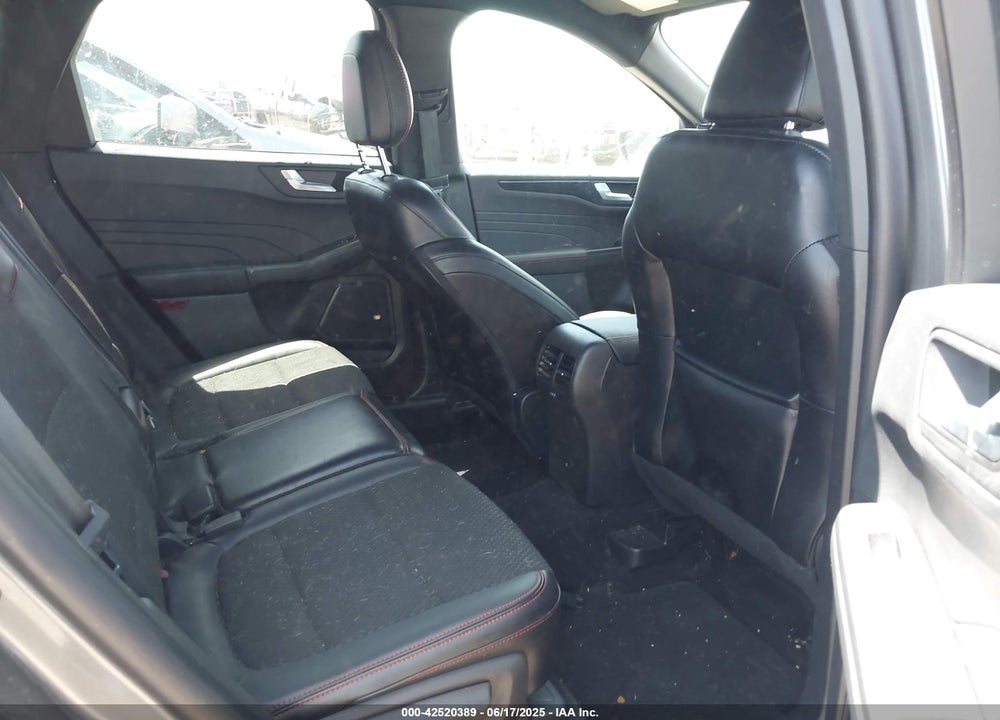 2025 FORD ESCAPE ST LINE VIN: 1FMCU0MN8SUA09561
