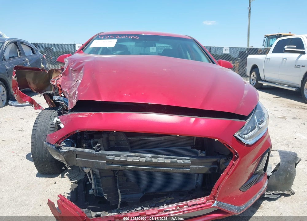 2019 HYUNDAI SONATA VIN: 5NPE24AF5KH752583
