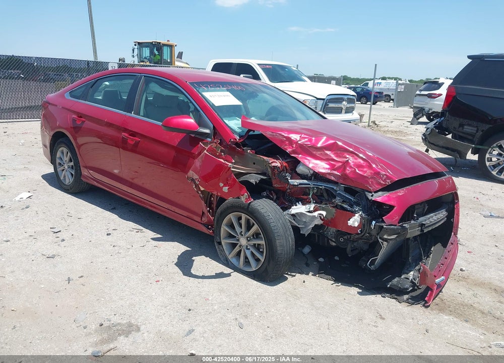 2019 HYUNDAI SONATA VIN: 5NPE24AF5KH752583