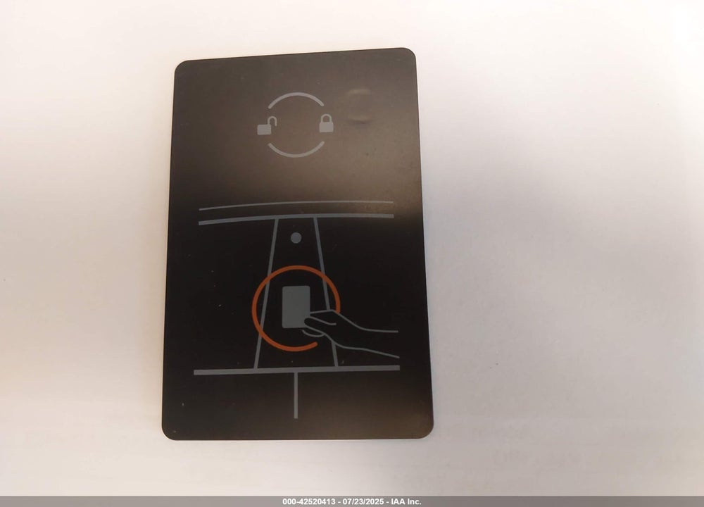 2024 TESLA MODEL X VIN: 7SAXCBE5XRF432411
