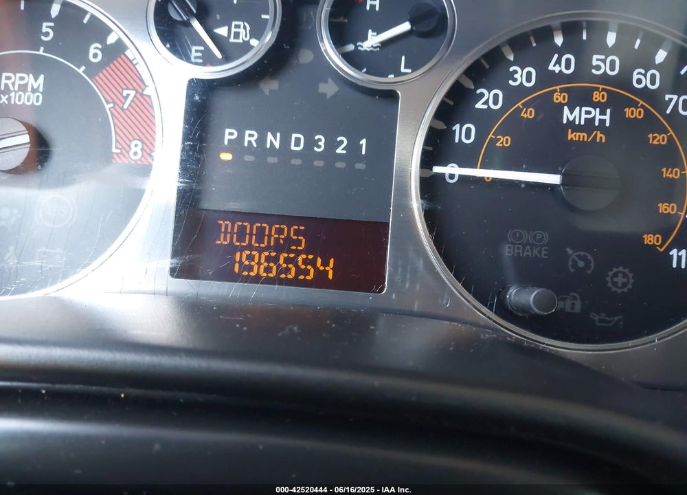 2008 HUMMER H3 VIN: 5GTEN13E188139547