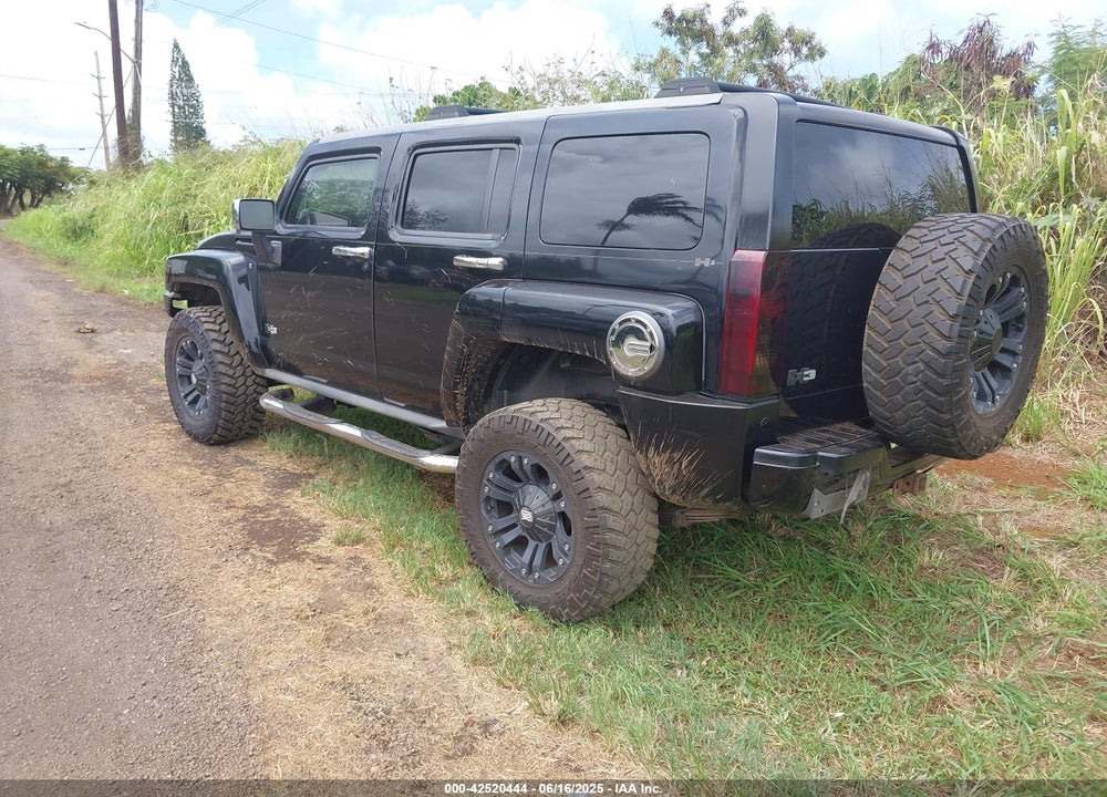 2008 HUMMER H3 VIN: 5GTEN13E188139547
