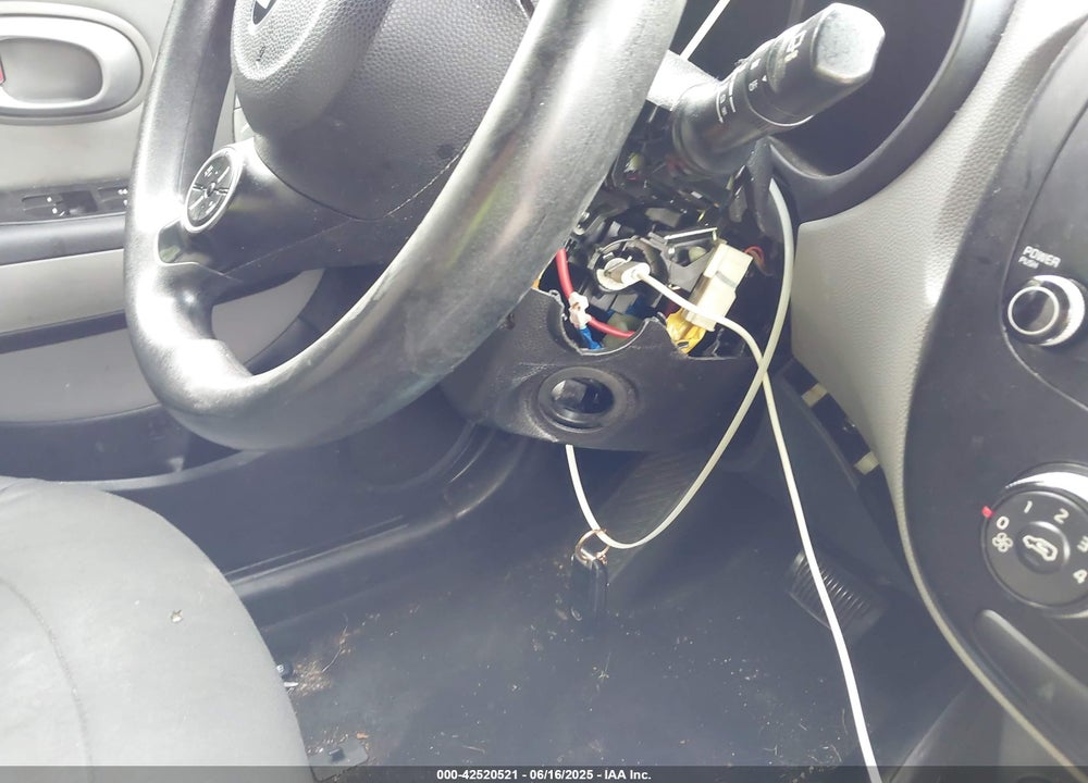 2014 KIA SOUL VIN: KNDJN2A20E7059792