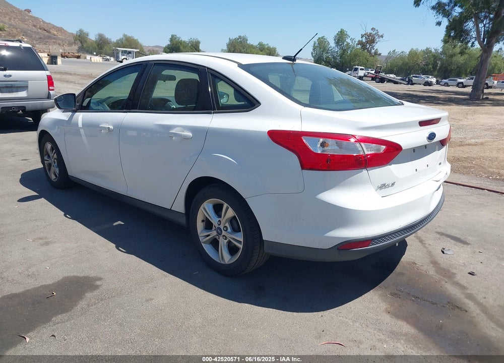 2013 FORD FOCUS VIN: 1FADP3F25DL290446