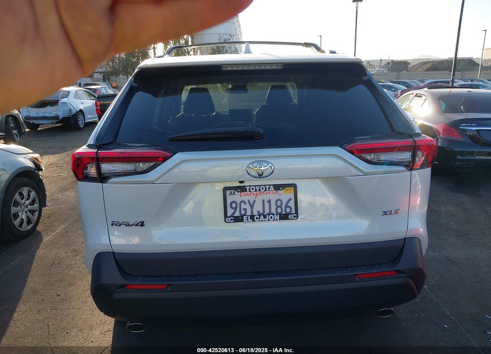 2023 TOYOTA RAV4 XLE PREMIUM VIN: 2T3C1RFV7PW276165