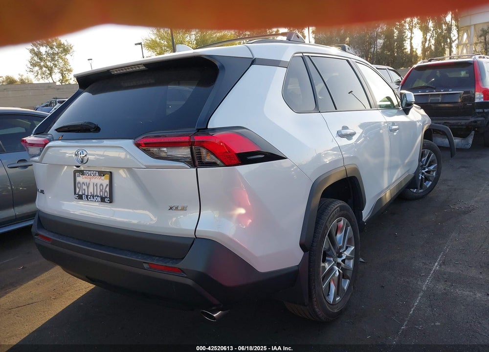2023 TOYOTA RAV4 XLE PREMIUM VIN: 2T3C1RFV7PW276165