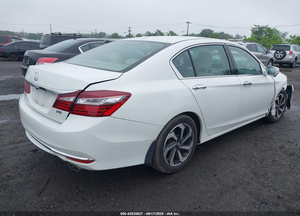 2016 HONDA ACCORD VIN: 1HGCR3F07GA002345