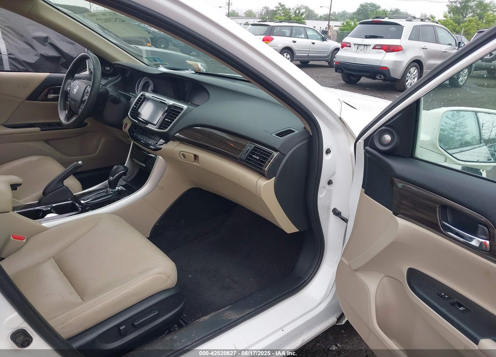 2016 HONDA ACCORD VIN: 1HGCR3F07GA002345
