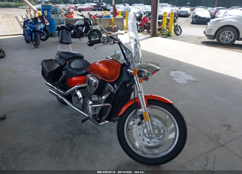2006 HONDA VTX1300 C VIN: 1HFSC55096A212491