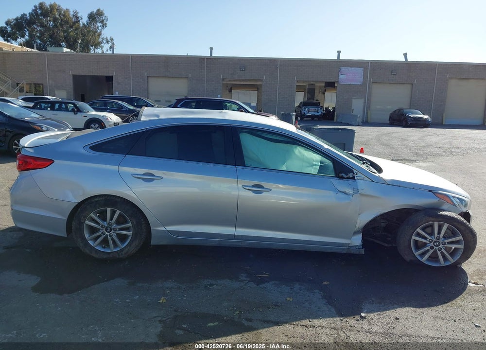 2016 HYUNDAI SONATA VIN: 5NPE24AF4GH402272