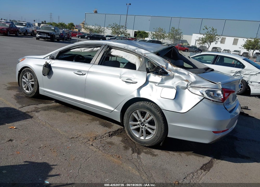 2016 HYUNDAI SONATA VIN: 5NPE24AF4GH402272