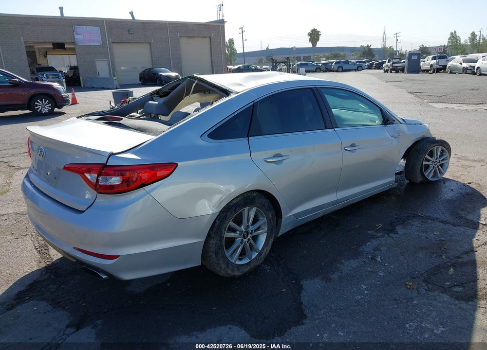 2016 HYUNDAI SONATA VIN: 5NPE24AF4GH402272
