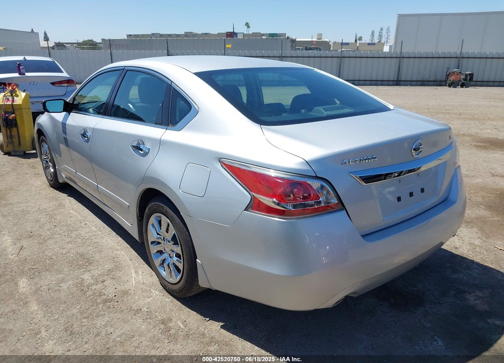 2015 NISSAN ALTIMA VIN: 1N4AL3AP1FC572698