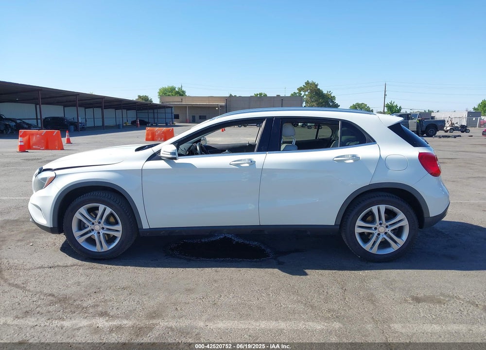 2015 MERCEDES-BENZ GLA 250 VIN: WDCTG4GB2FJ149546