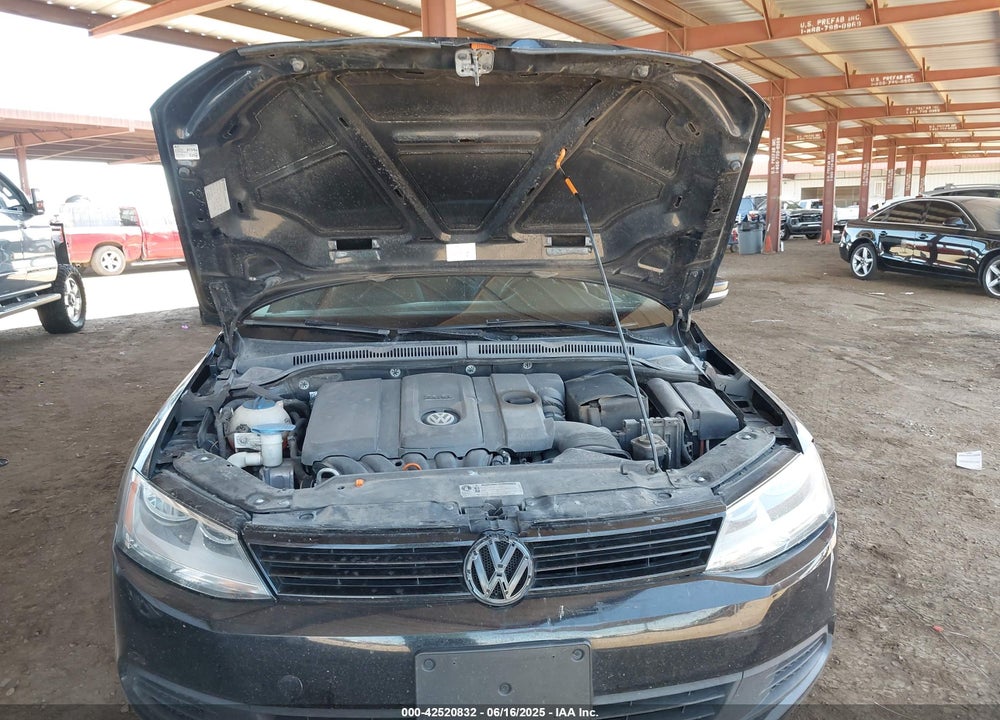 2012 VOLKSWAGEN JETTA SE W/CONVENIENCE/SUNROOF VIN: 3VWDX7AJ8CM304320