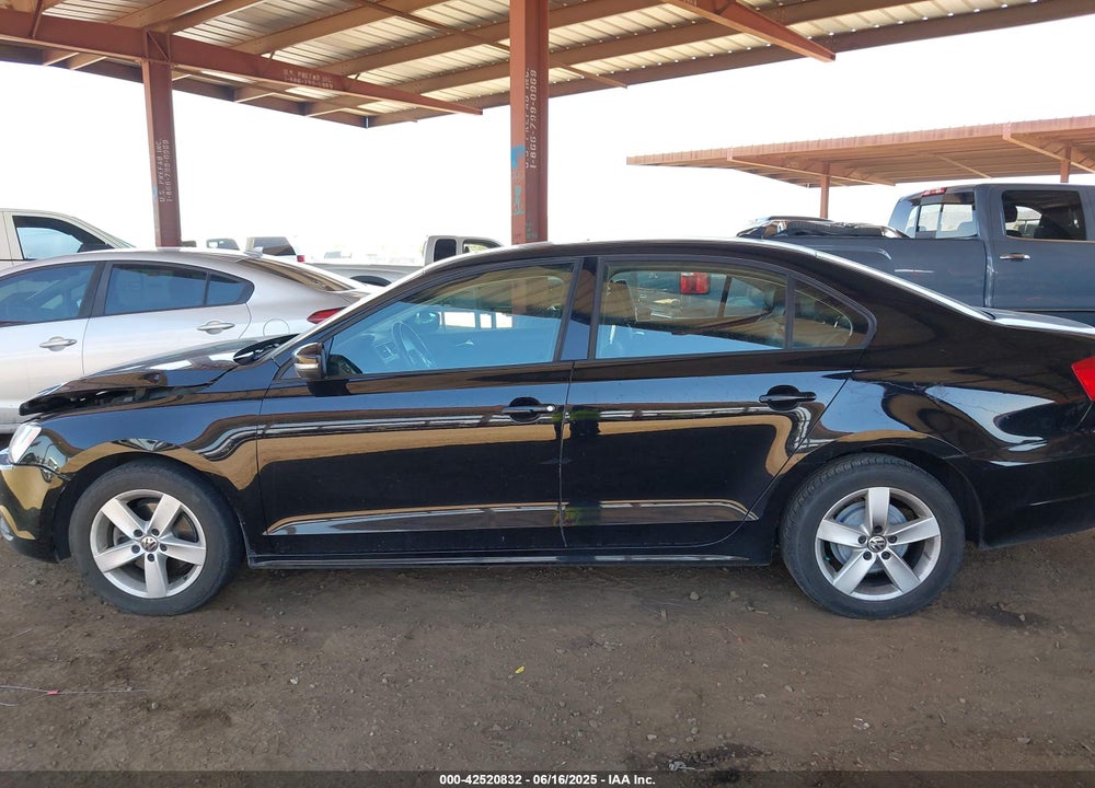 2012 VOLKSWAGEN JETTA SE W/CONVENIENCE/SUNROOF VIN: 3VWDX7AJ8CM304320