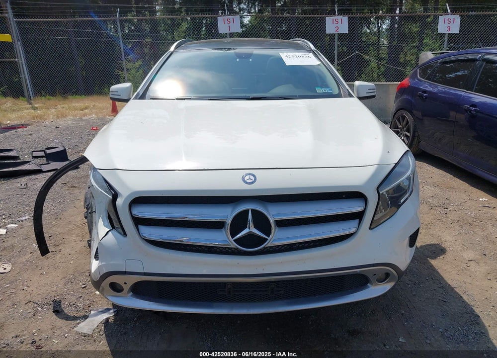 2015 MERCEDES-BENZ GLA 250 VIN: WDCTG4EB1FJ136886