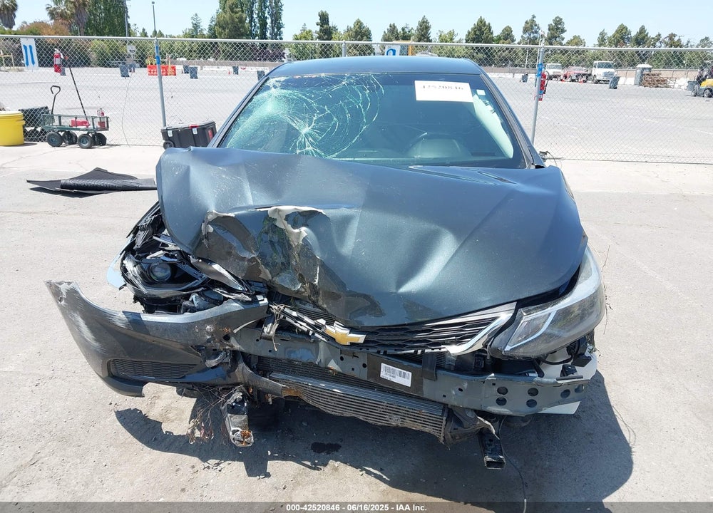 2018 CHEVROLET CRUZE VIN: 1G1BE5SM6J7195207