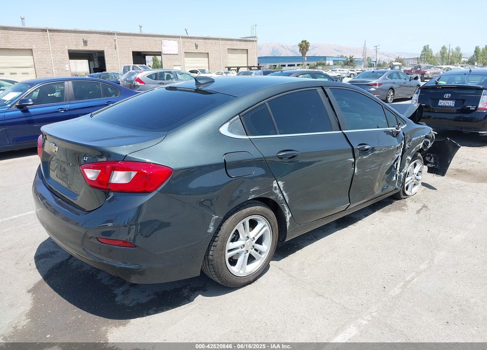2018 CHEVROLET CRUZE VIN: 1G1BE5SM6J7195207