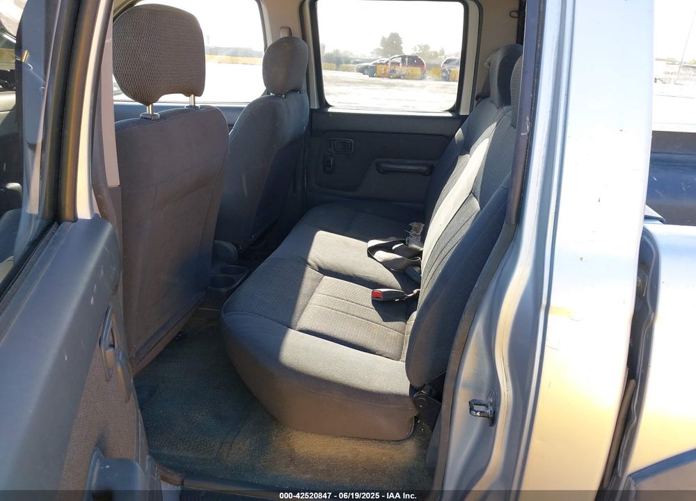 2001 NISSAN FRONTIER XE-V6 VIN: 1N6ED27T41C319923