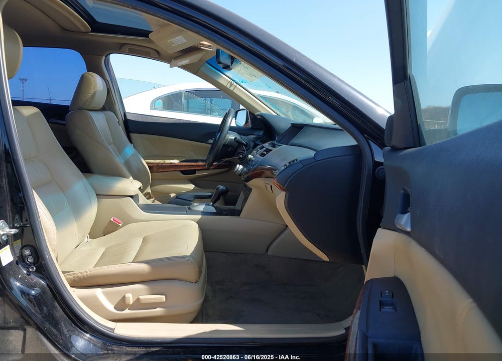 2012 HONDA ACCORD 2.4 EX-L VIN: 1HGCP2F83CA078774