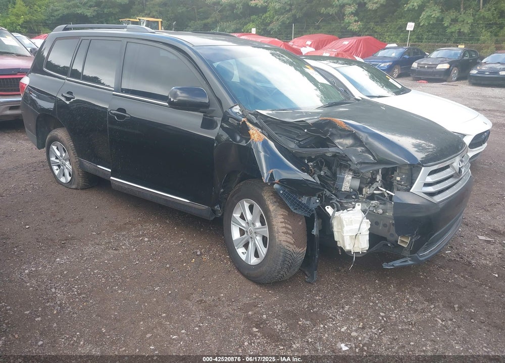 2011 TOYOTA HIGHLANDER BASE V6 VIN: 5TDBK3EHXBS082337