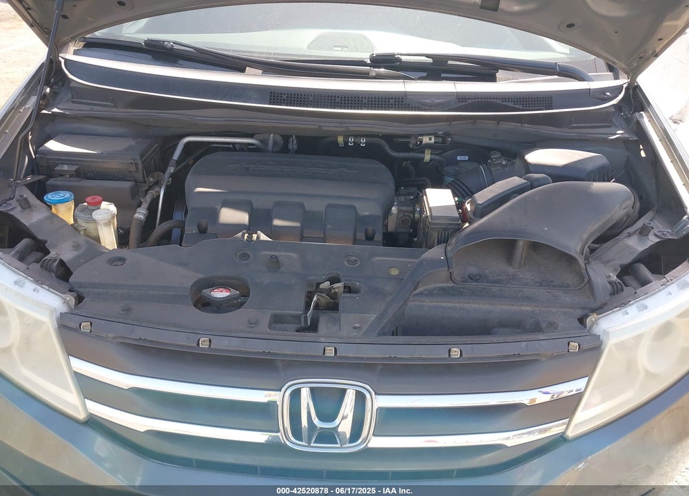 2011 HONDA ODYSSEY EX-L VIN: 5FNRL5H64BB070836