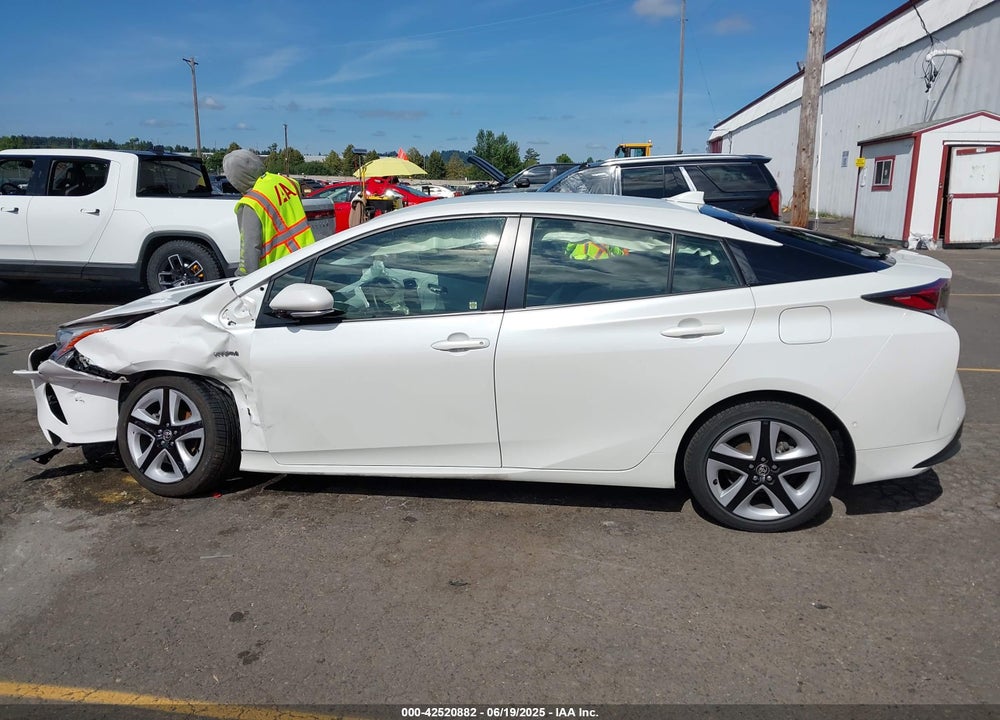 2017 TOYOTA PRIUS THREE TOURING VIN: JTDKARFU8H3051809