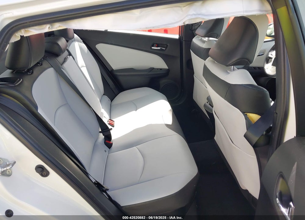 2017 TOYOTA PRIUS THREE TOURING VIN: JTDKARFU8H3051809