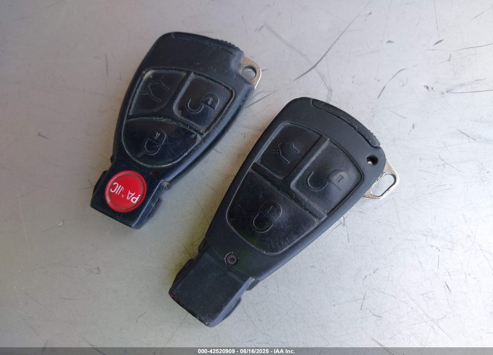 2000 MERCEDES-BENZ E 320 4M VIN: WDBJF82J5YX029440