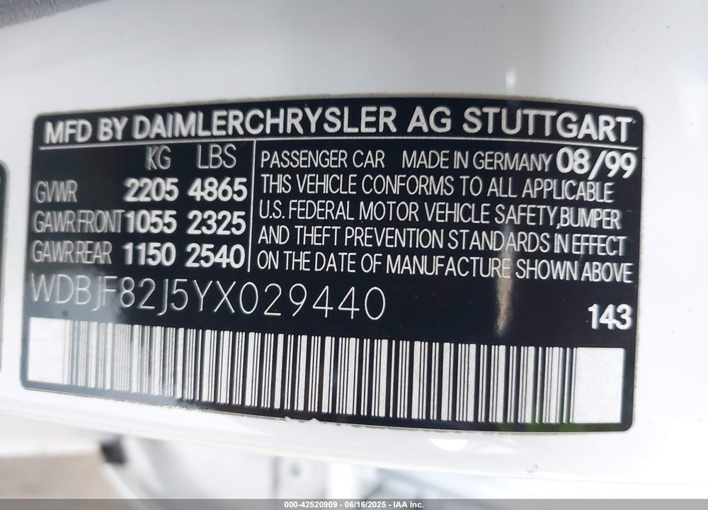 2000 MERCEDES-BENZ E 320 4M VIN: WDBJF82J5YX029440