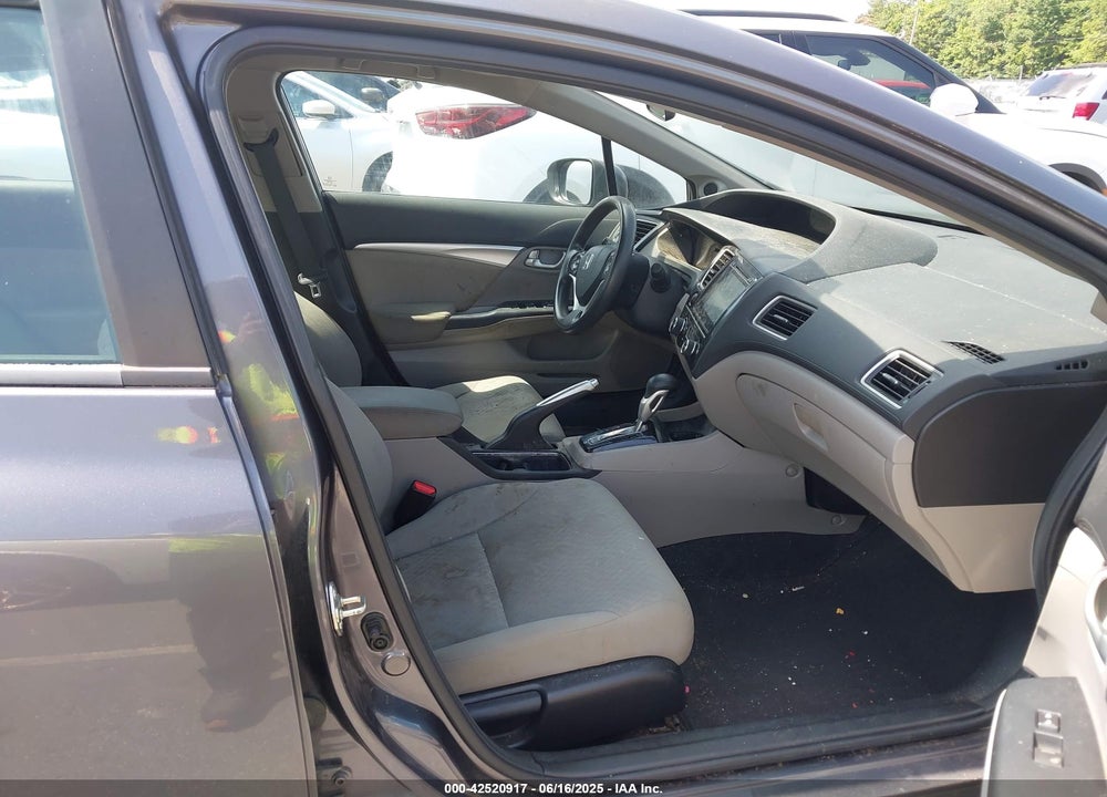2014 HONDA CIVIC VIN: 19XFB2F82EE028524