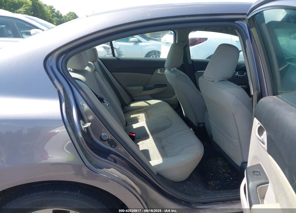 2014 HONDA CIVIC VIN: 19XFB2F82EE028524