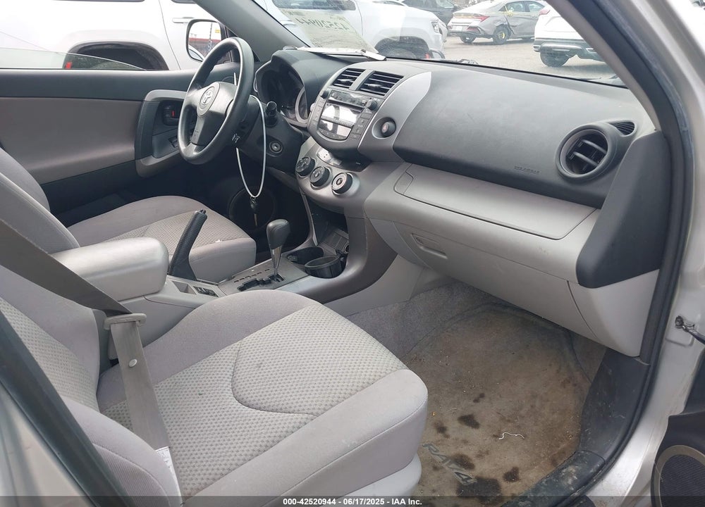 2007 TOYOTA RAV4 VIN: JTMBD33V076035893